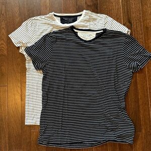 Banana Republic XL Soft Wash T-shirts x2